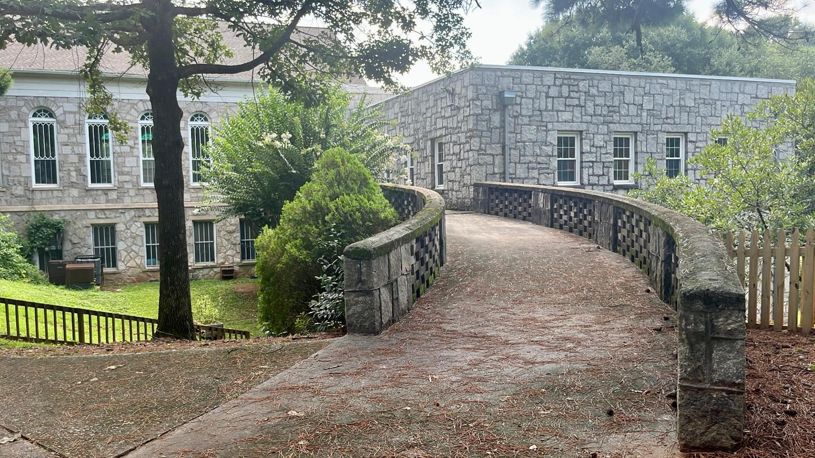 Intentional Touch Massage Location Atlanta Exterior walkway leading to Intentional Touch Massage studio in Atlanta, Georgia, offering Ashiatsu barefoot massage and ASMR therapy.
